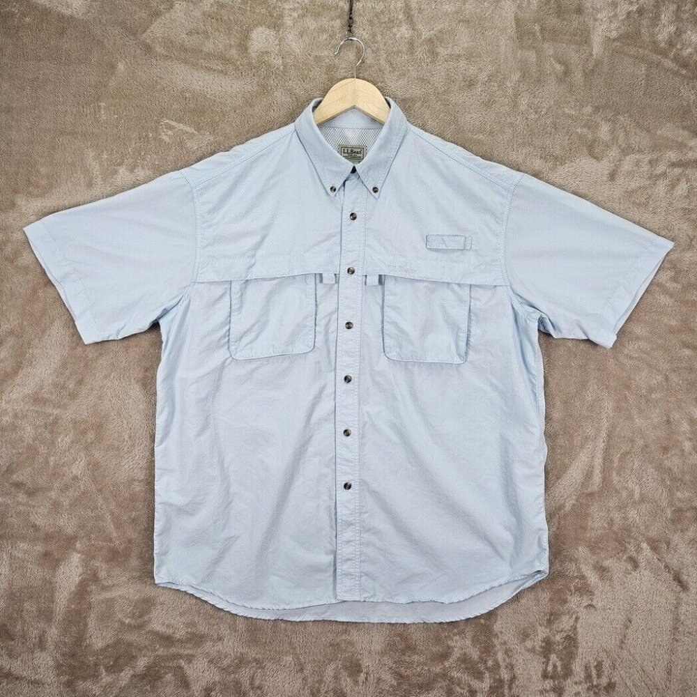 LL Bean Vented Shirt Button-Down Men's Size L Blue Pockets Fishing Short Sleeve